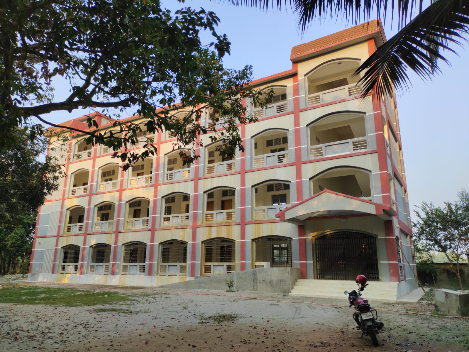 ৩০০০ স্কুল