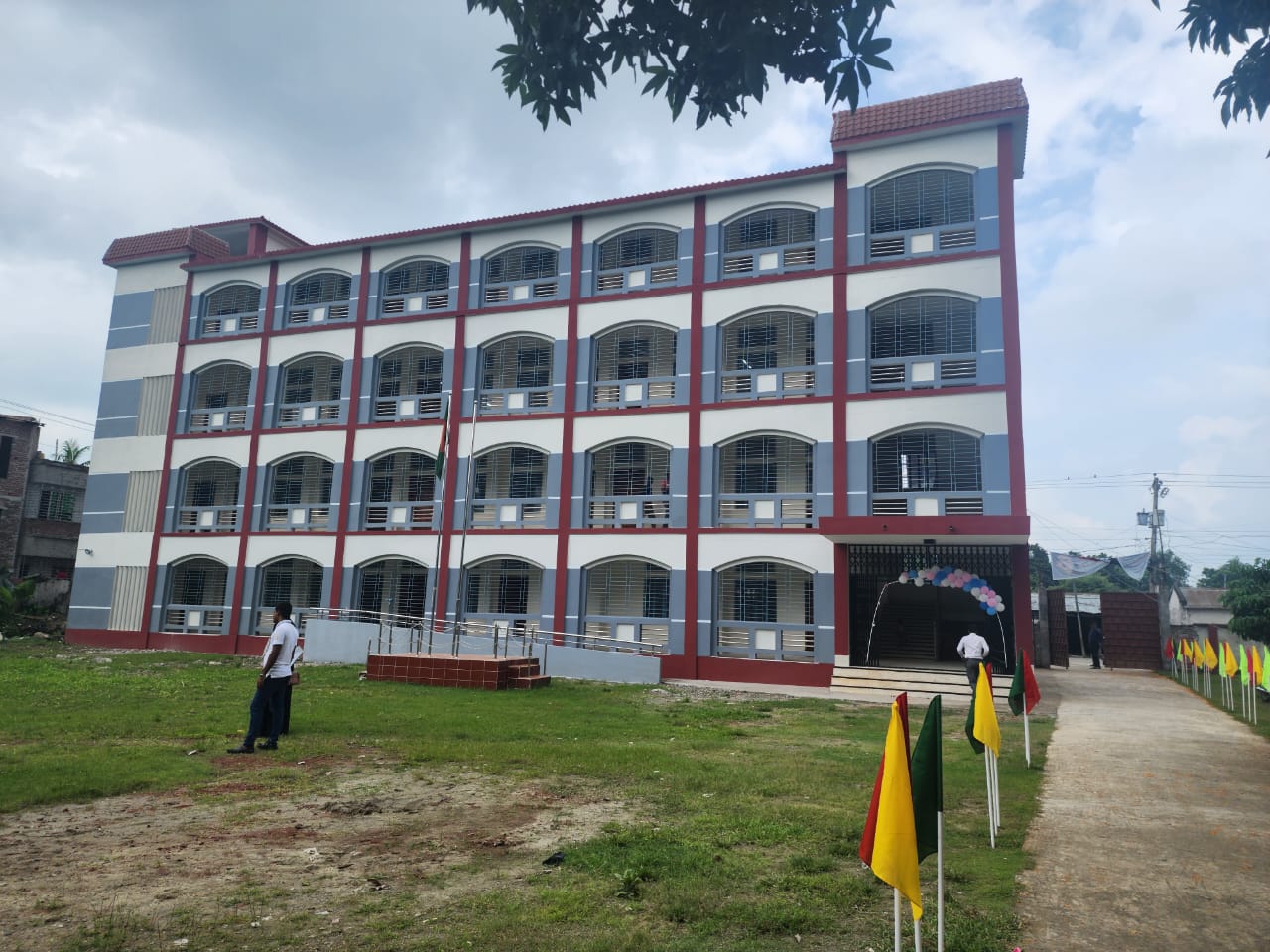 সালেহা বেগম মহিলা কলেজ, হরিণাকুন্ডূ