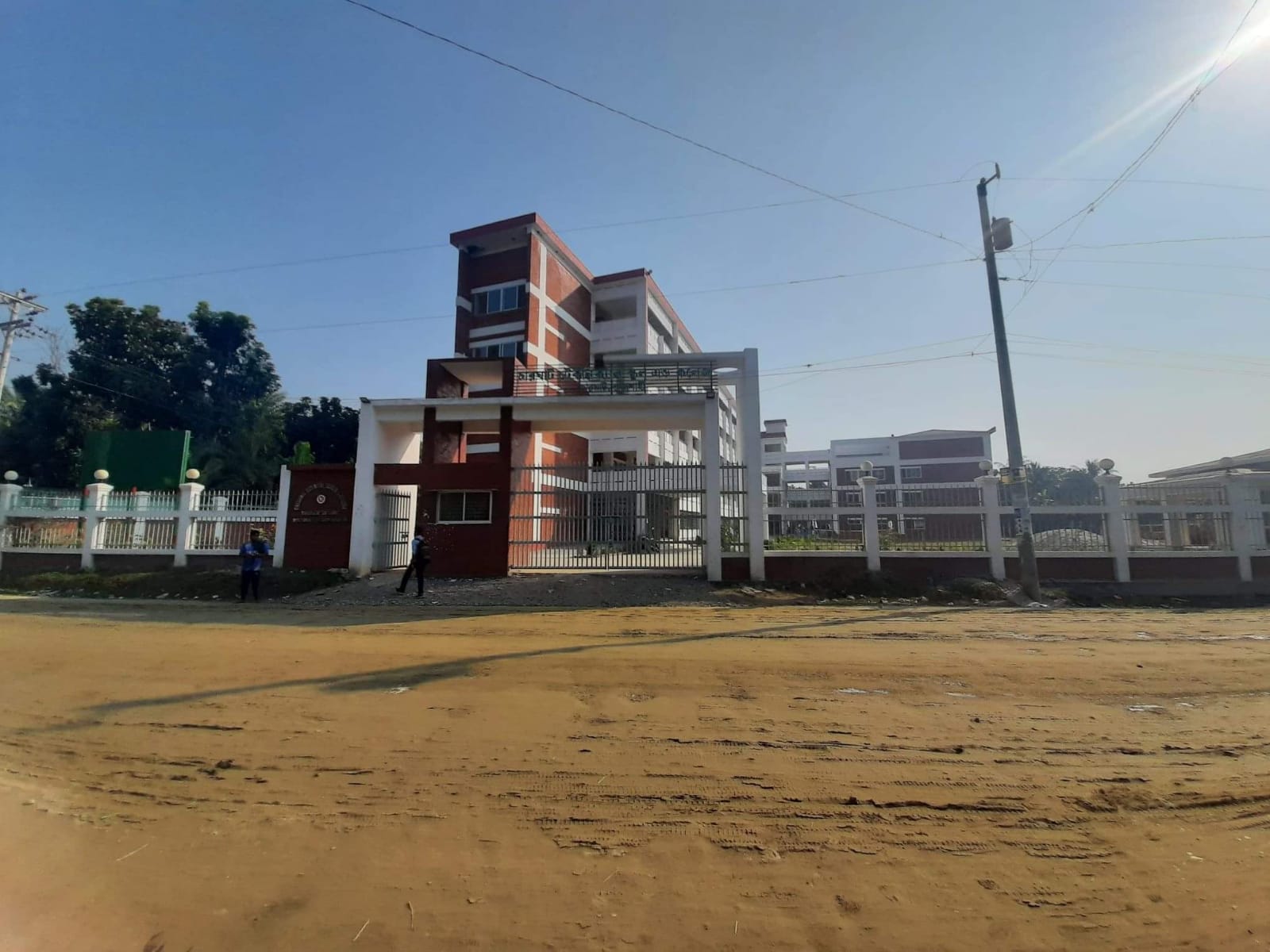 100 TSC-চারঘাট