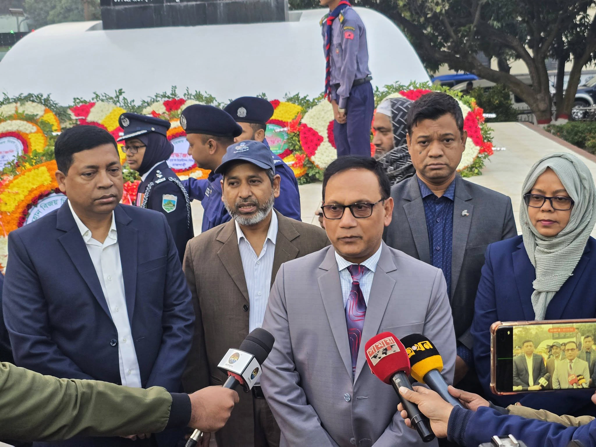 রাসিকের উদ্যোগে মহান বিজয় দিবস উদযাপন...