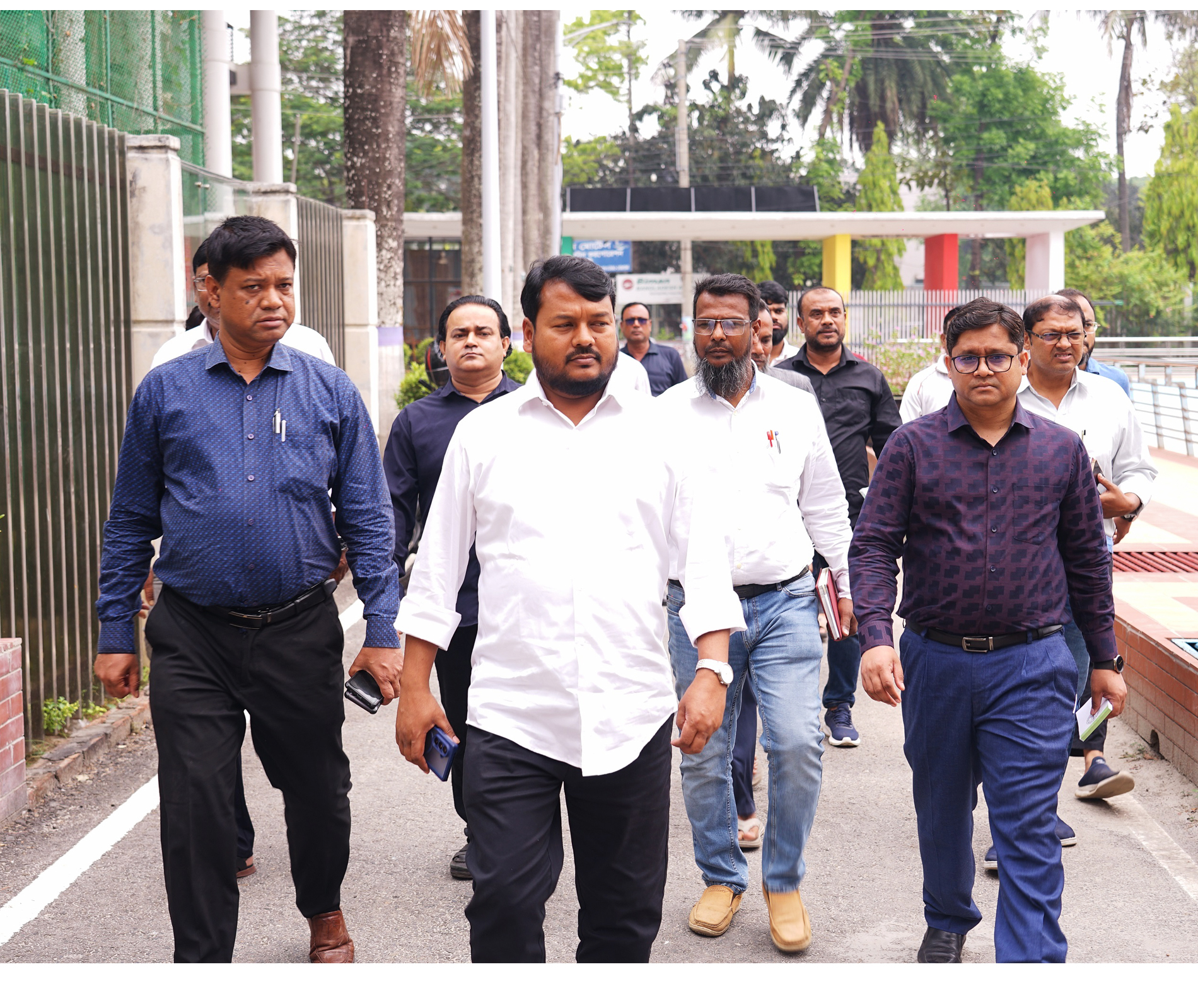 রাজশাহী কেন্দ্রীয় উদ্যান ও চিড়িয়াখানা পরিদর্শনে মাননীয় প্রশাসক