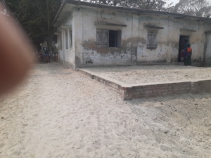 ইউনিয় পরিষদে মাটি ভরাট