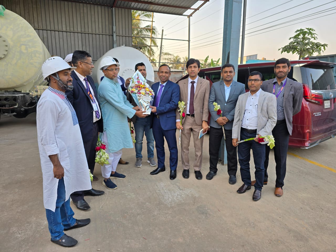 প্রধান বিস্ফোরক পরিদর্শক কর্তৃক এলপিজি ট্যাংক নির্মাণ কারখানা পরিদর্শন