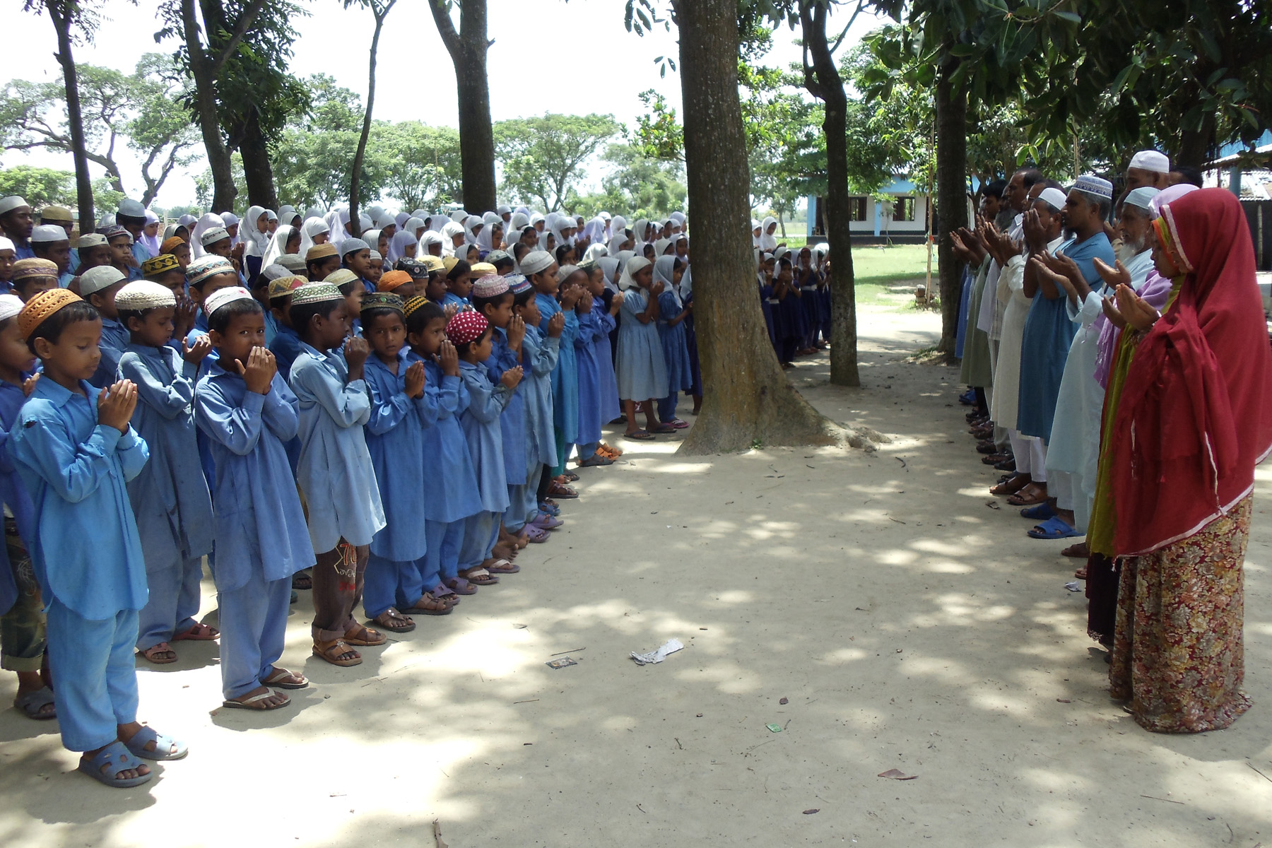 দোয়ার করা সমযের ছবি