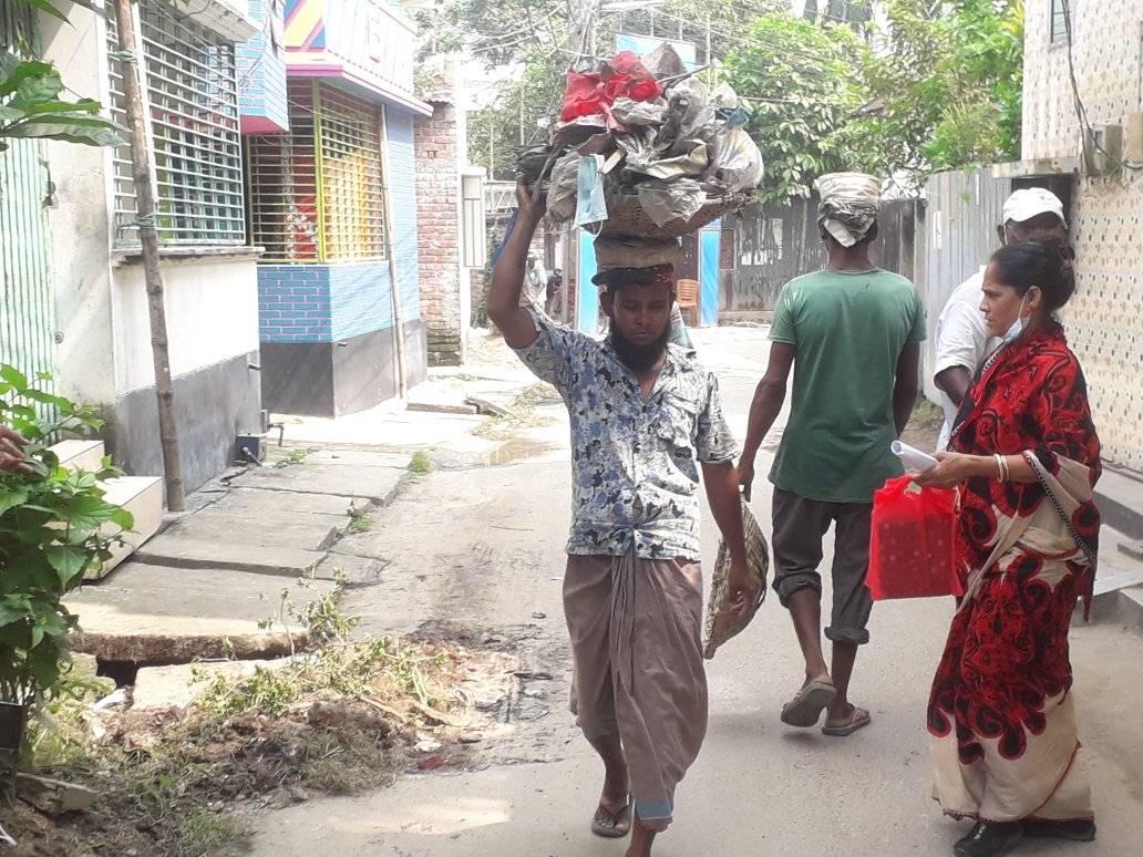 প্রতিটি পূজা মন্ডপ এর আশেপাশে পরিস্কার ও বালু দিয়ে মেরামত