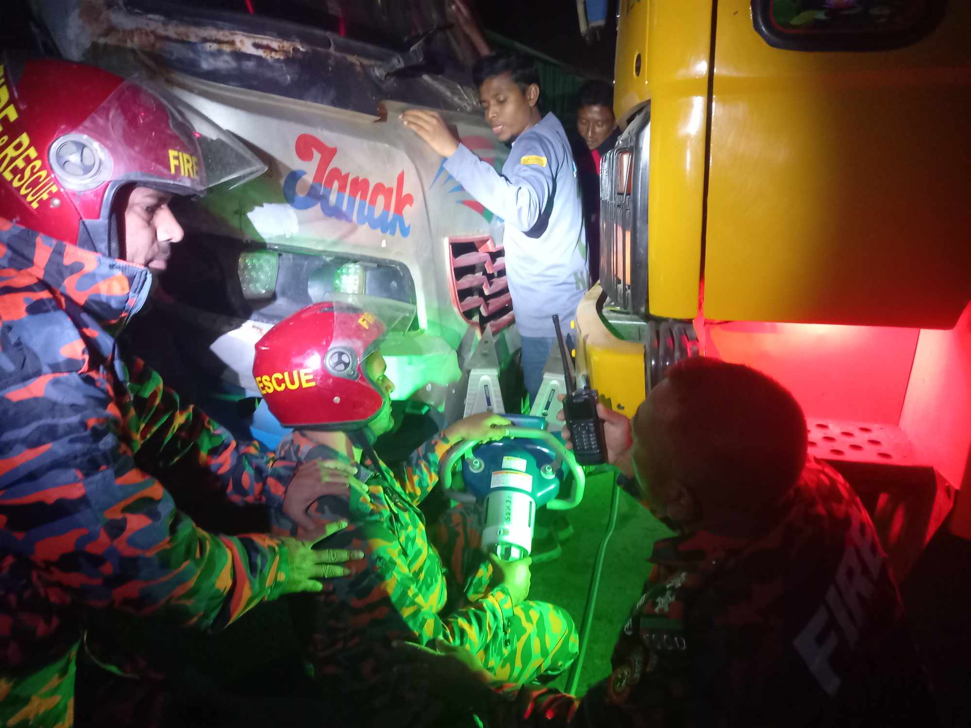 রাত্রীকালীন মহড়া