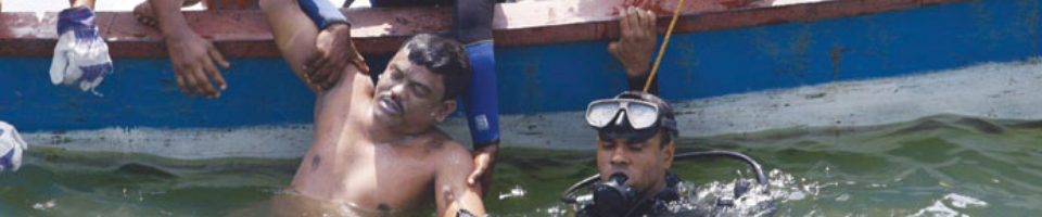 ফায়ার সার্ভিস এর ডুবুরী দল কর্তৃক উদ্ধার কার্যক্রম