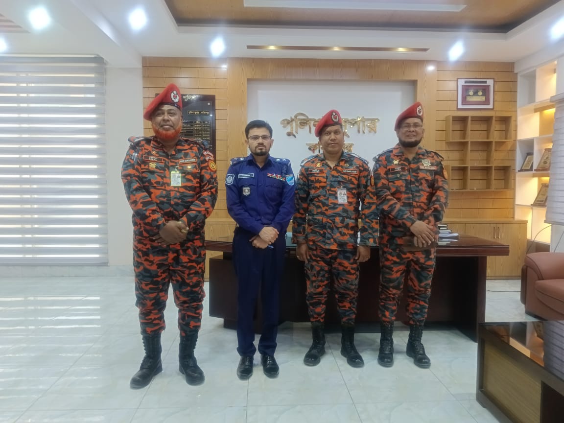 পুুলিশ সুপার ও সহকারী পরিচালক ফরিদপুর মহোদয়ের সৌজন্য স্বাক্ষাৎ
