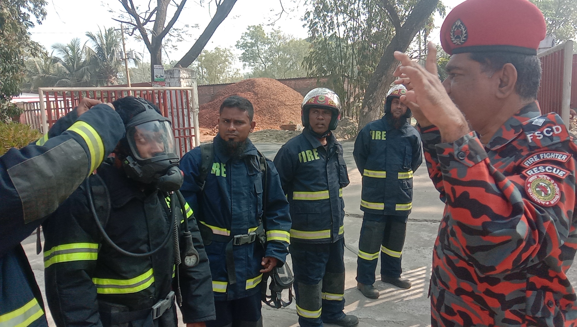 ঘিওর ফায়ার স্টেশন