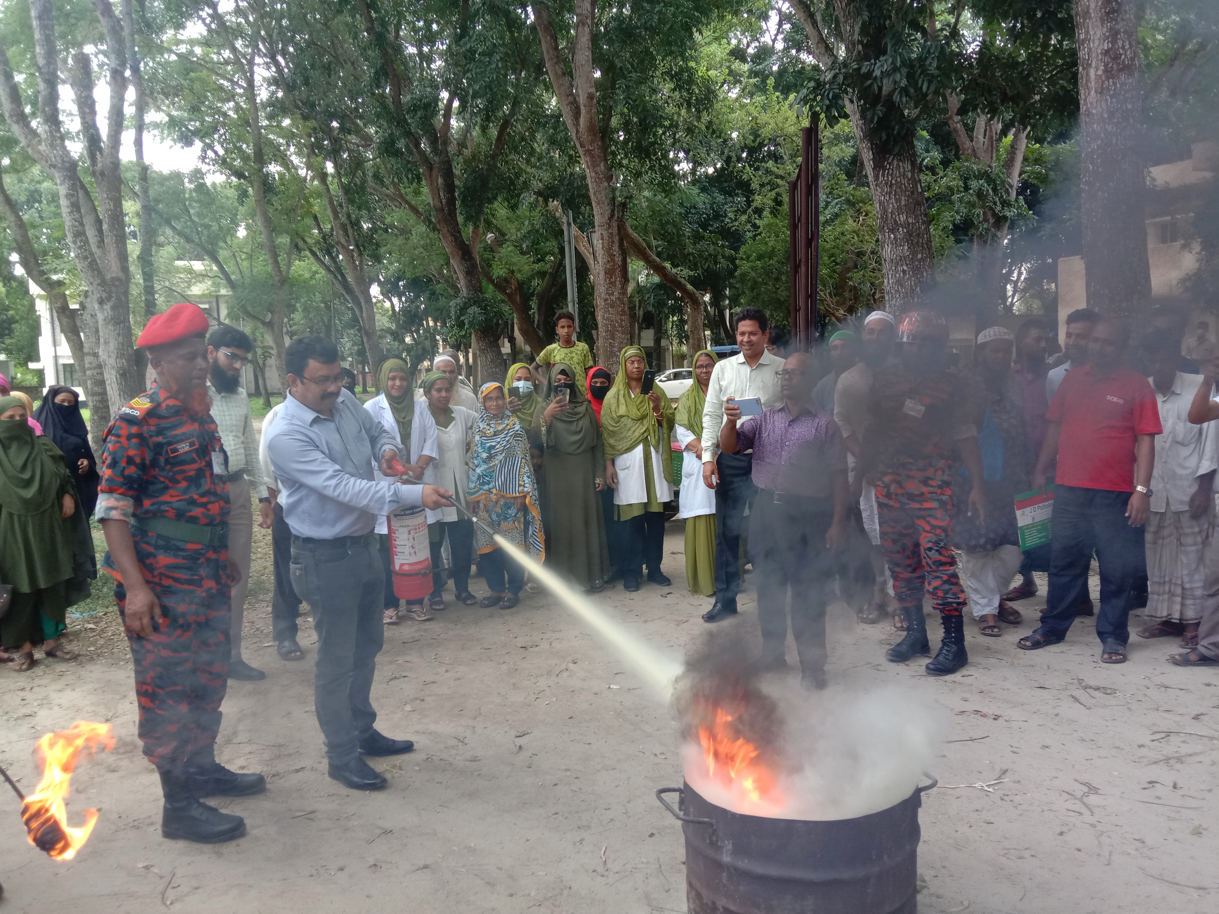 ২০/০৮/২০২২ খ্রী: তারিখে উপজেলা স্বাস্থ্য কমপ্লেক্স রায়পুরা, নরসিংদীতে মহড়ার স্থিরচিত্র