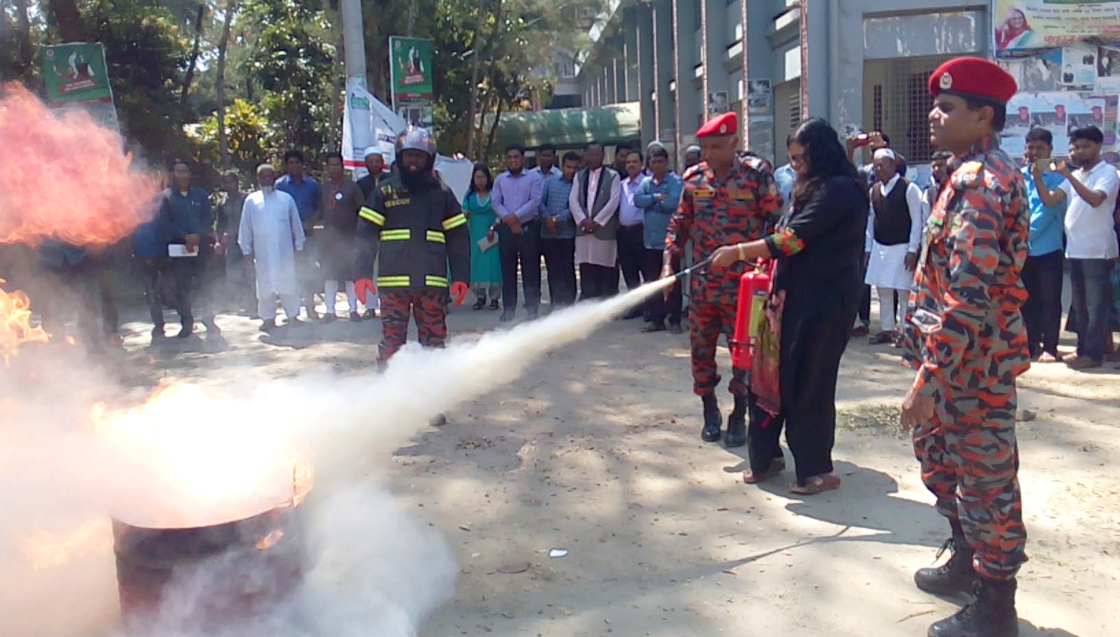 ব্যানার ৫