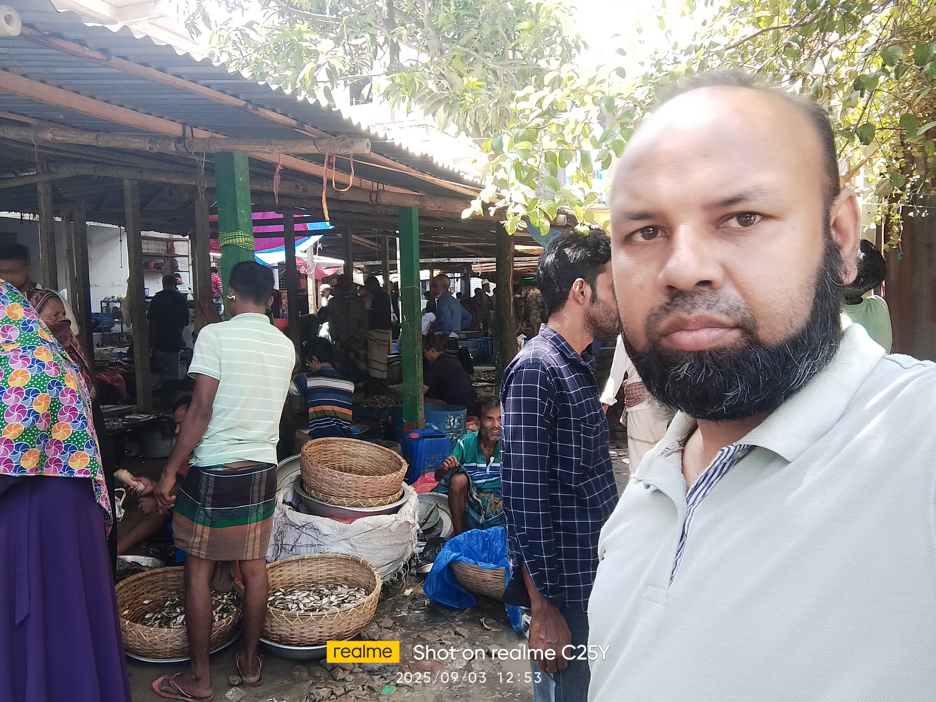 বাজার পরিদর্শন