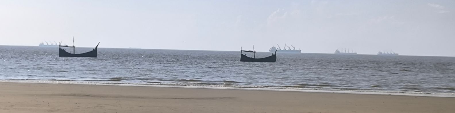 জাহাজ এবং নৌকা