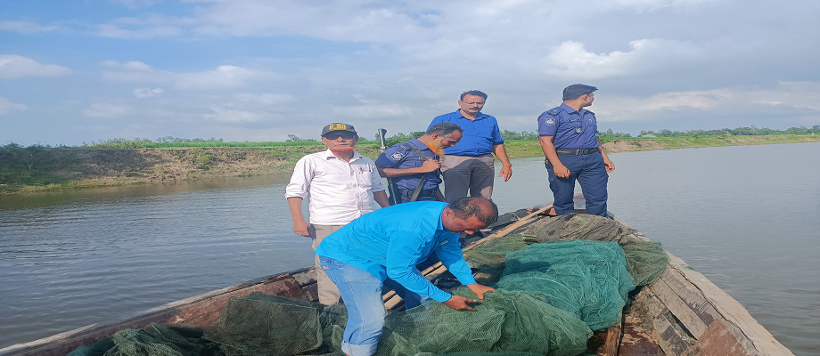 মৎস্য আইন বাস্তবায়ন