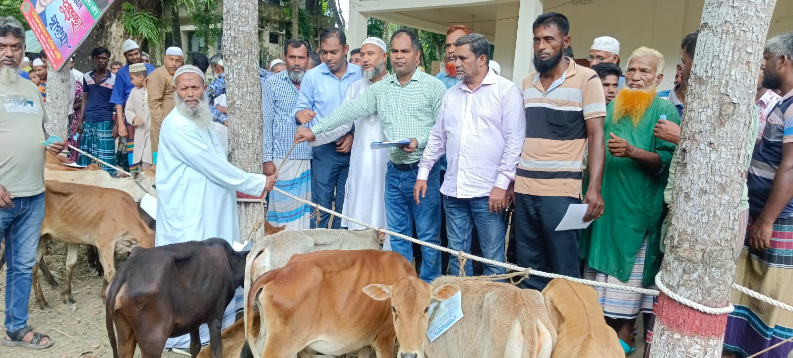 সিনিয়র উপজেলা মৎস্য অফিসারের কার্যালয় হিজলা, বরিশাল।