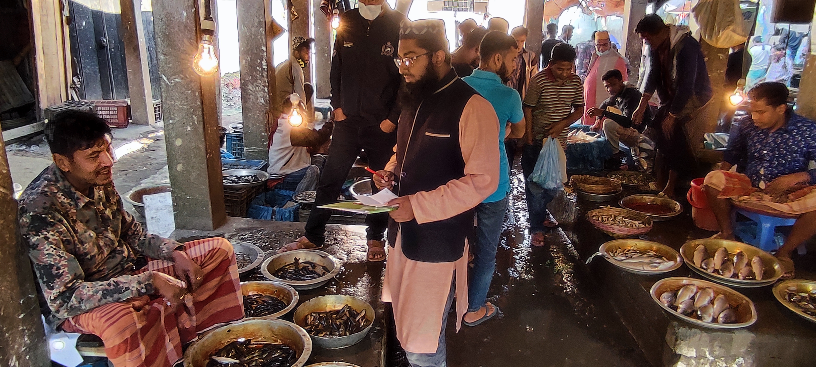 মাছ বাজার মনিটরিং