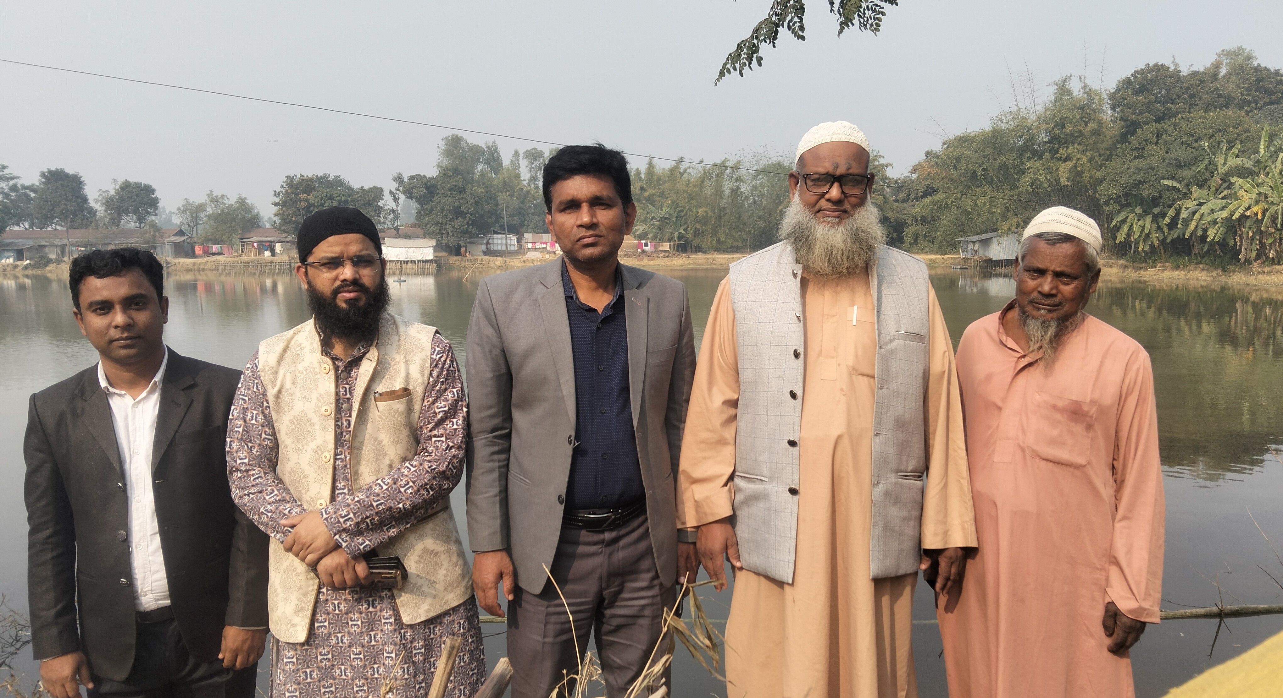 পুকুর পরিদর্শন