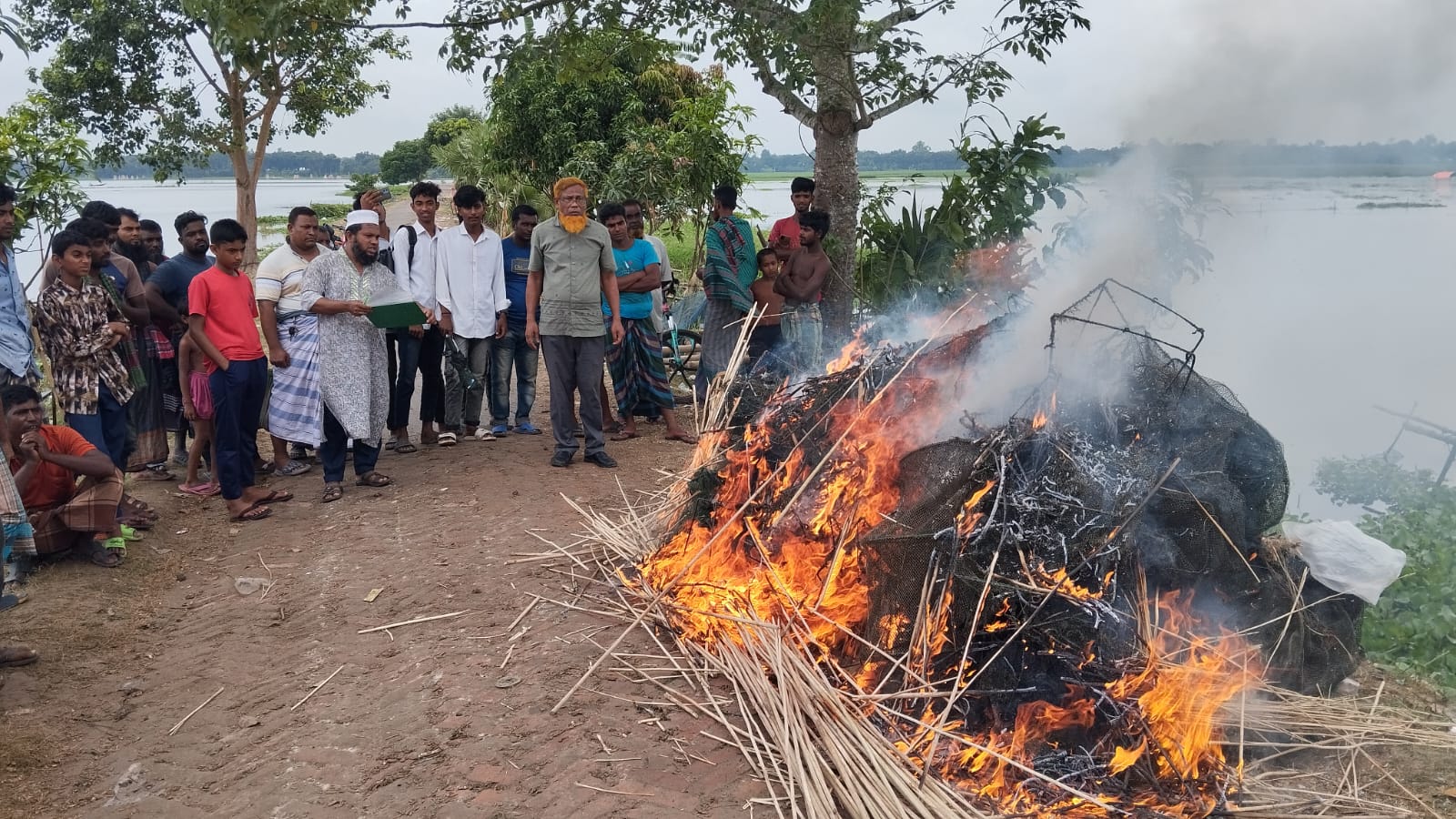 মোবাইল কোর্ট পরিচালনা , ঠাকুরবিল, কালুখালী , রাজবাড়ী।