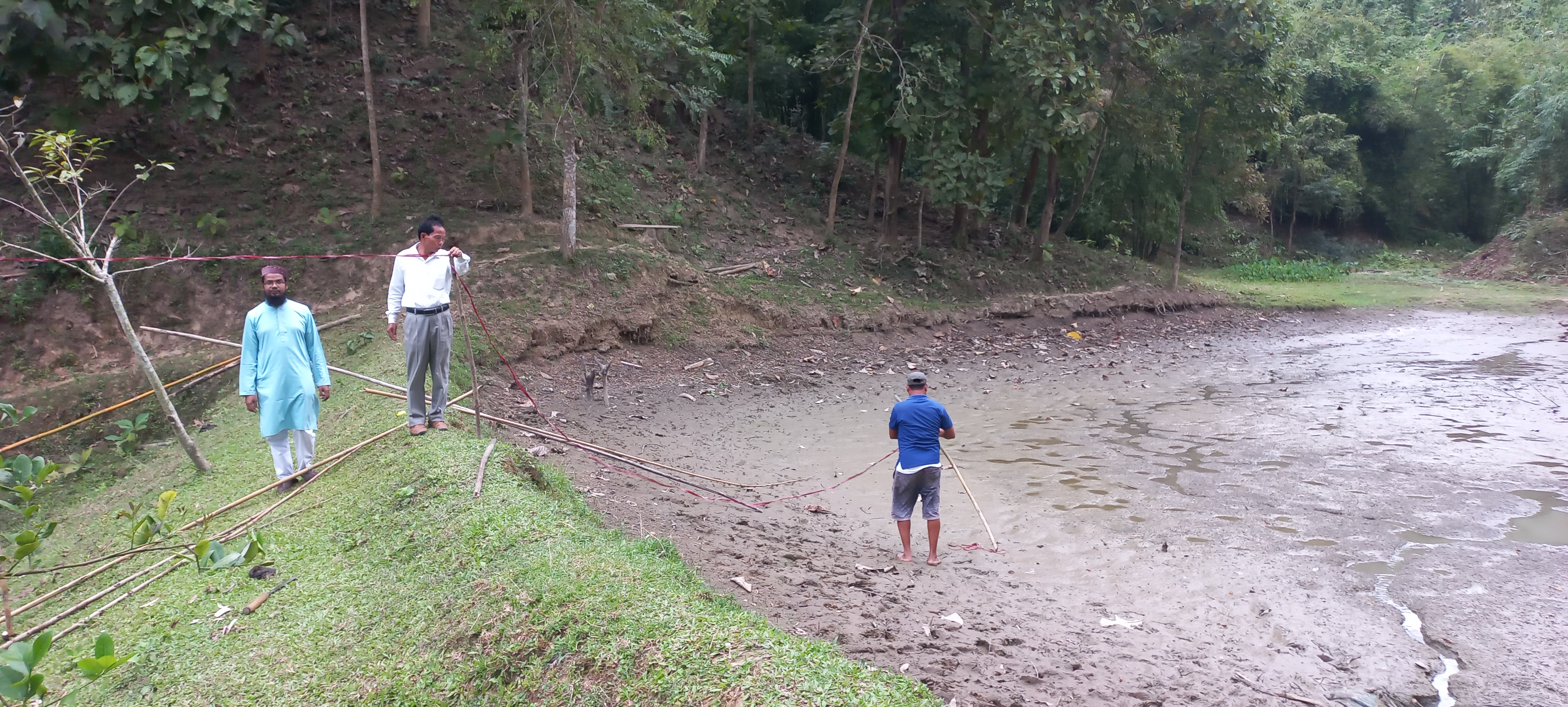 রত্নমোহন এর ক্রিক, বারোঘোনিয়া তঞ্চঙ্গ্যা পাড়া, চন্দ্রঘোনা, কাপ্তাই (মেরামত ও সংস্কারের পূর্বের ছবি)