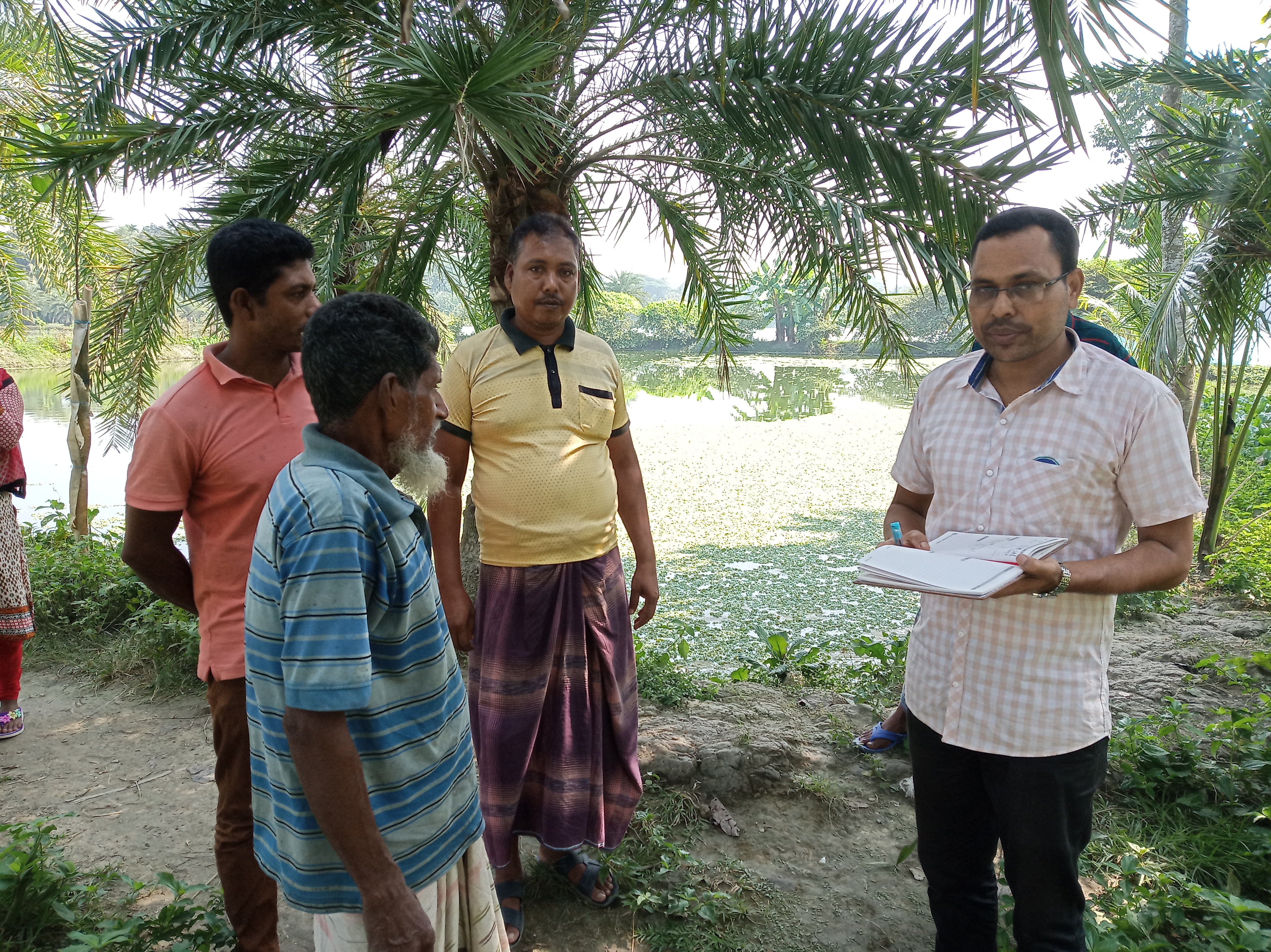 সিআইজি প্রদর্শণী চাষির পুকুরে 