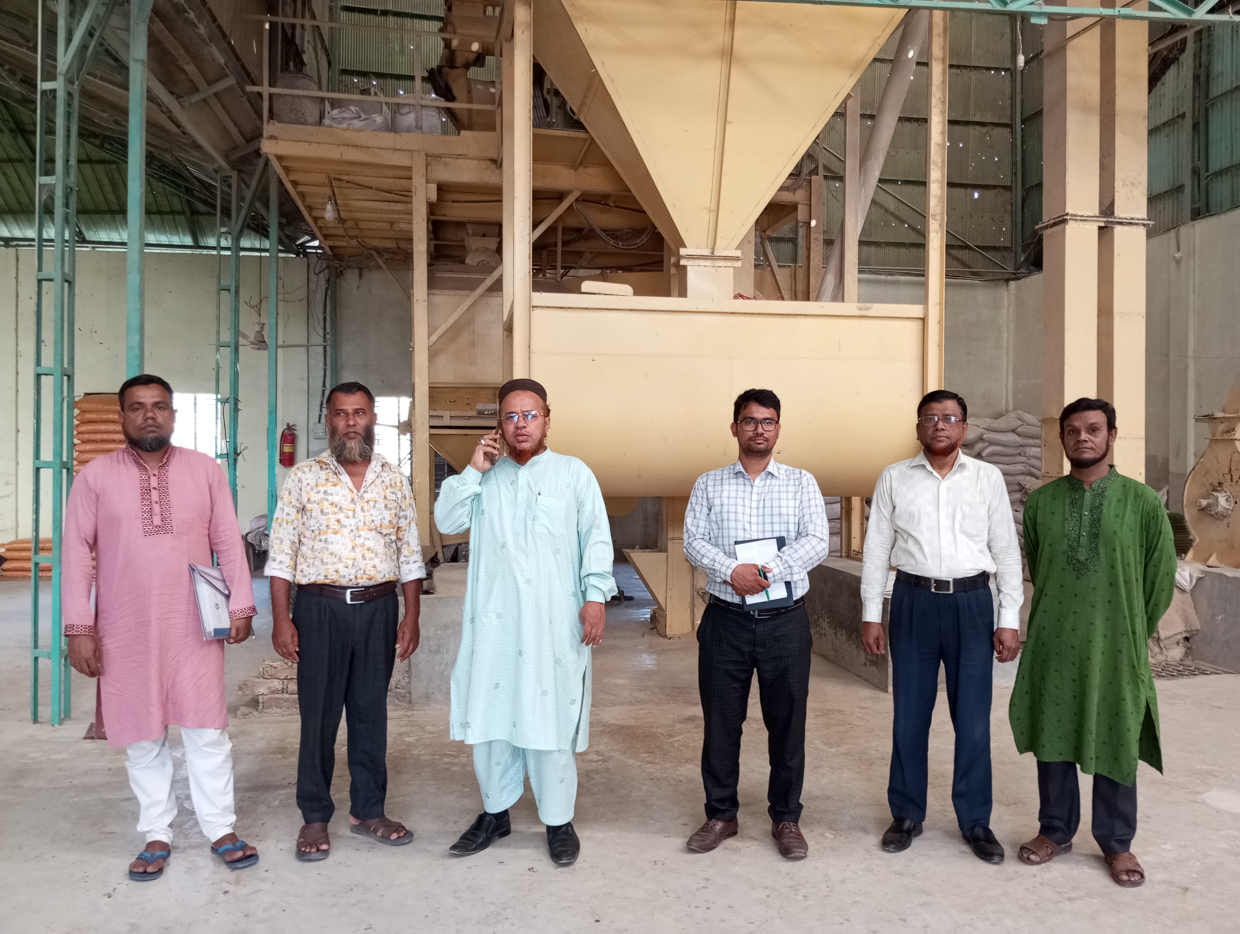 হ্যাচারি পরিদর্শন