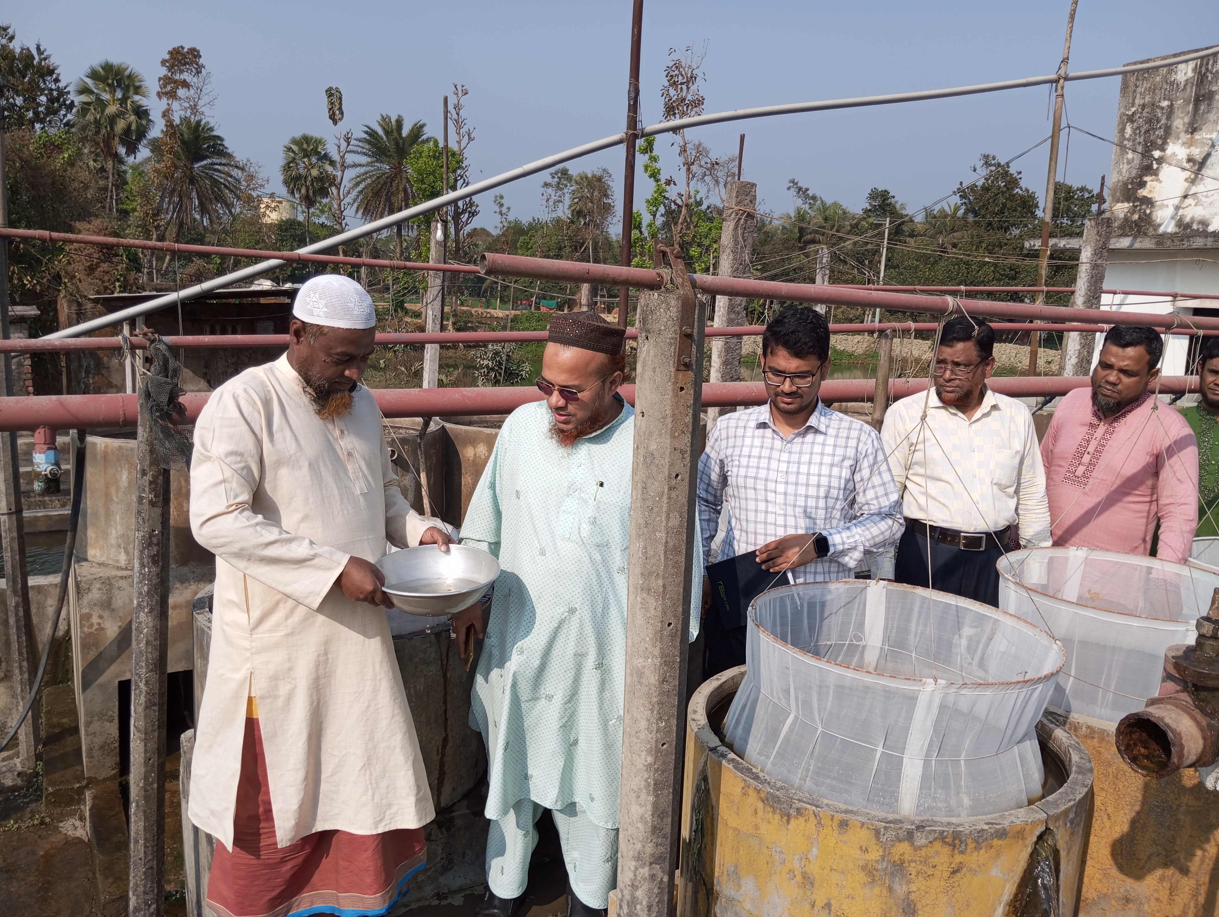 হ্যাচারি পরিদর্শন