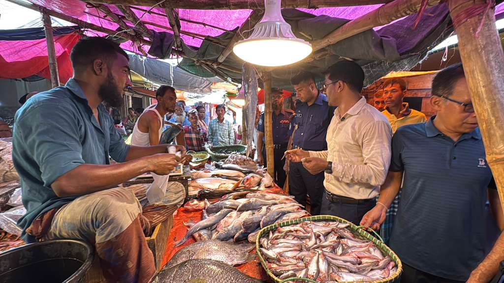 মৎস্য বাজার পরিদর্শন, অক্টোবর ২০২৫