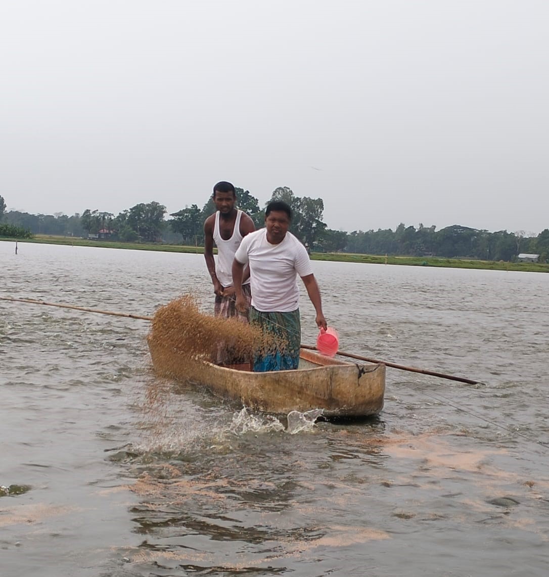 মৎস্য খামার পরিদর্শন