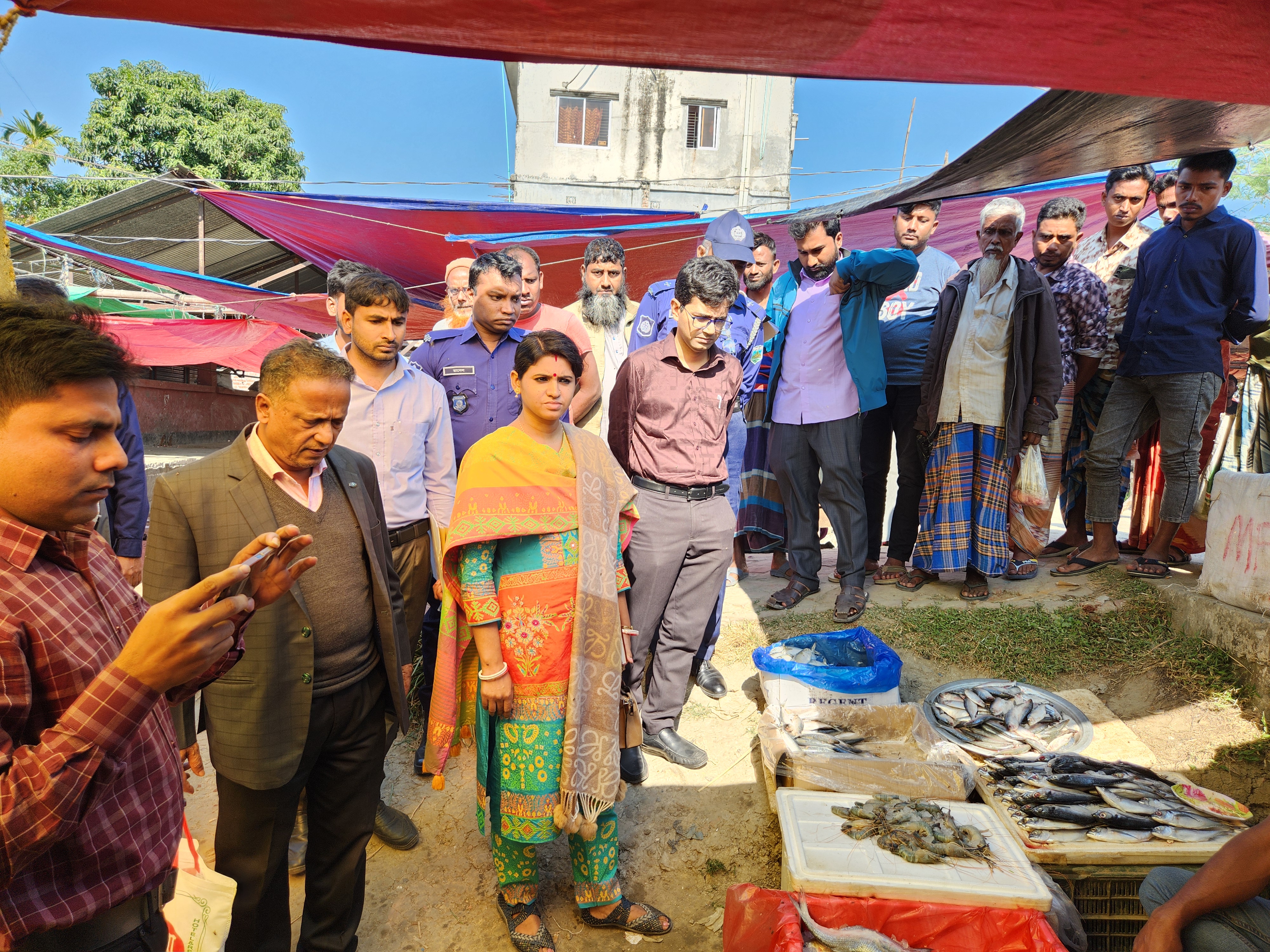 মোবাইল কোর্ট ১