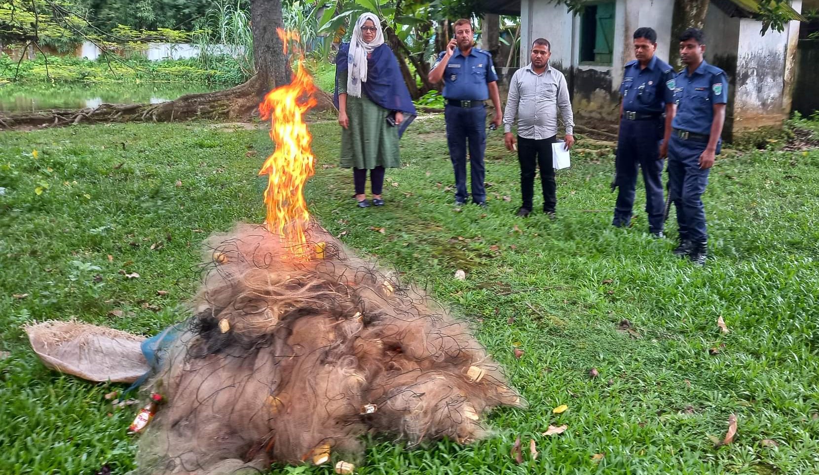 মোবাইল কোট