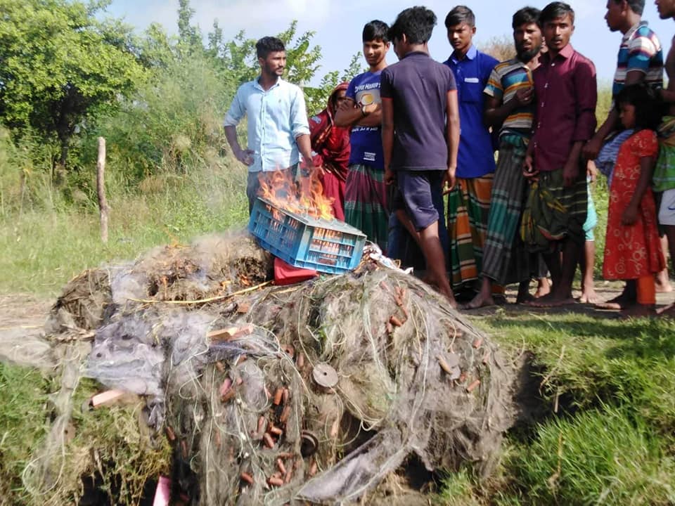 মা ইলিশ সংরক্ষণে মেঘনায় অভিযান