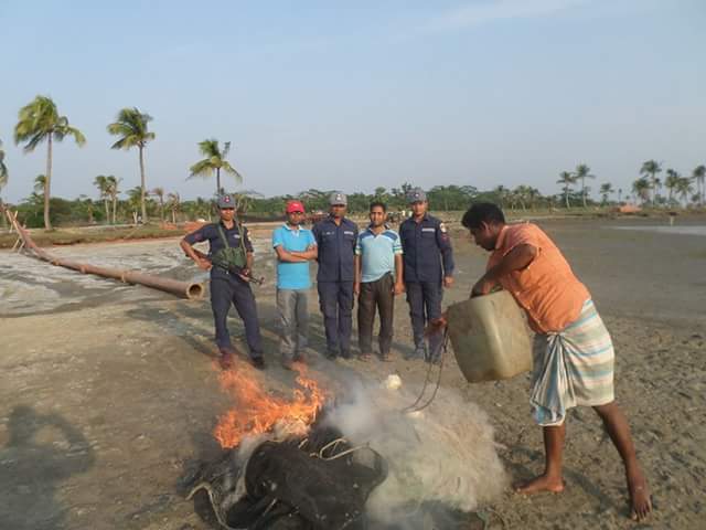 অবৈধ জাল ধংস