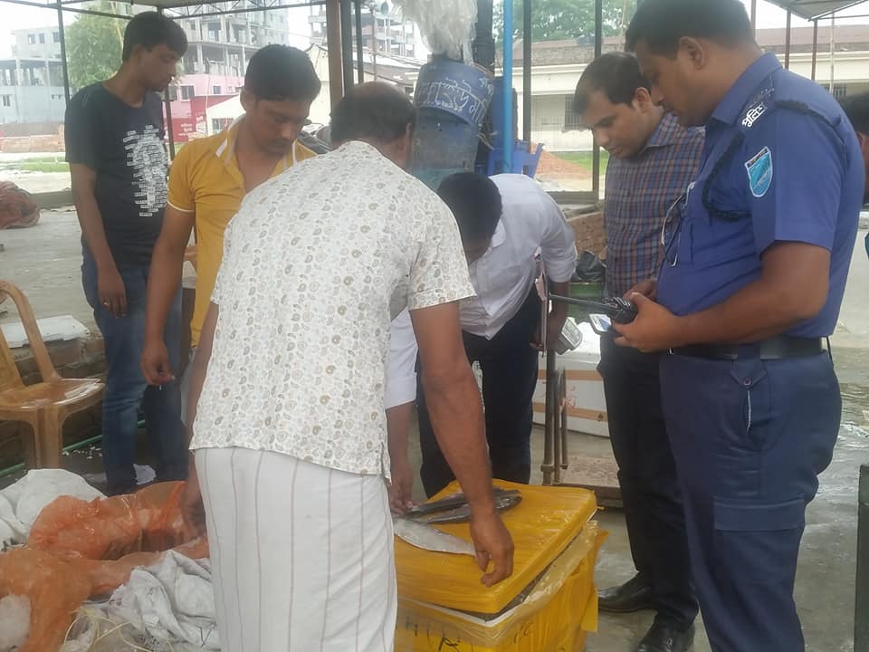 মোবাইল কোর্ট