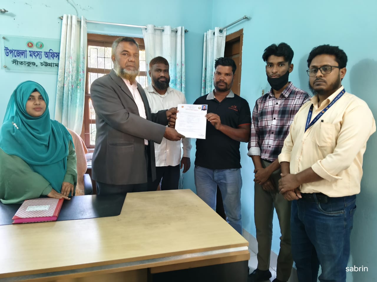 আর্টিসানাল নৌযানে অনুমতিপত্র প্রদান