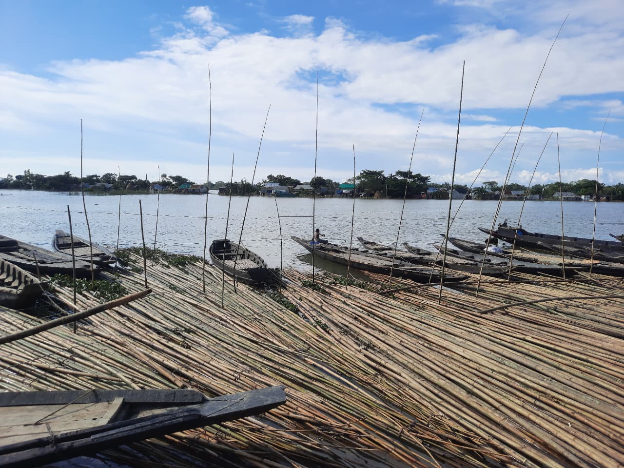 নদীর পাড়