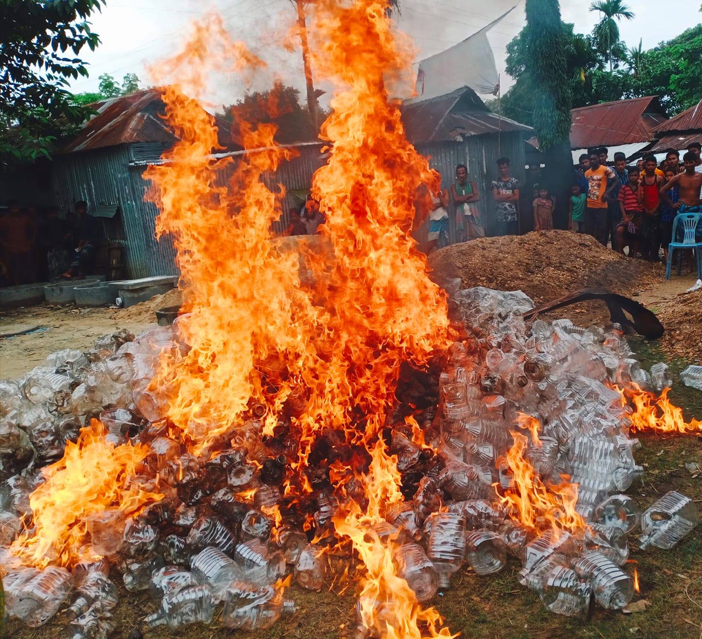 মৎস্য আইন বাস্তবায়ন