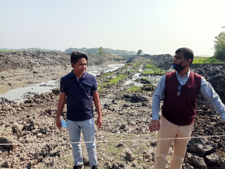 ধর্মপাশা উপজেলার চিনা-জানা খাল খনন পরিদর্শন