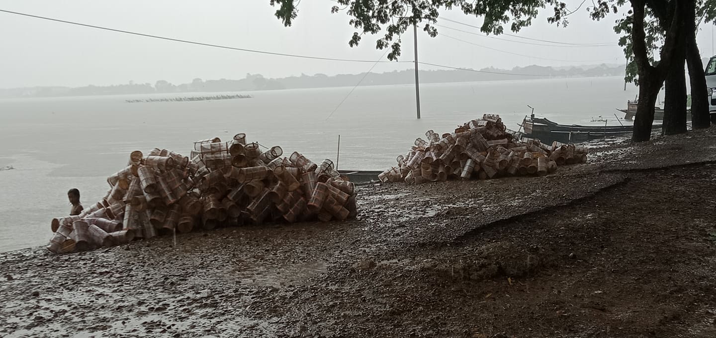 মৎস্য আইন বাস্তবায়ন