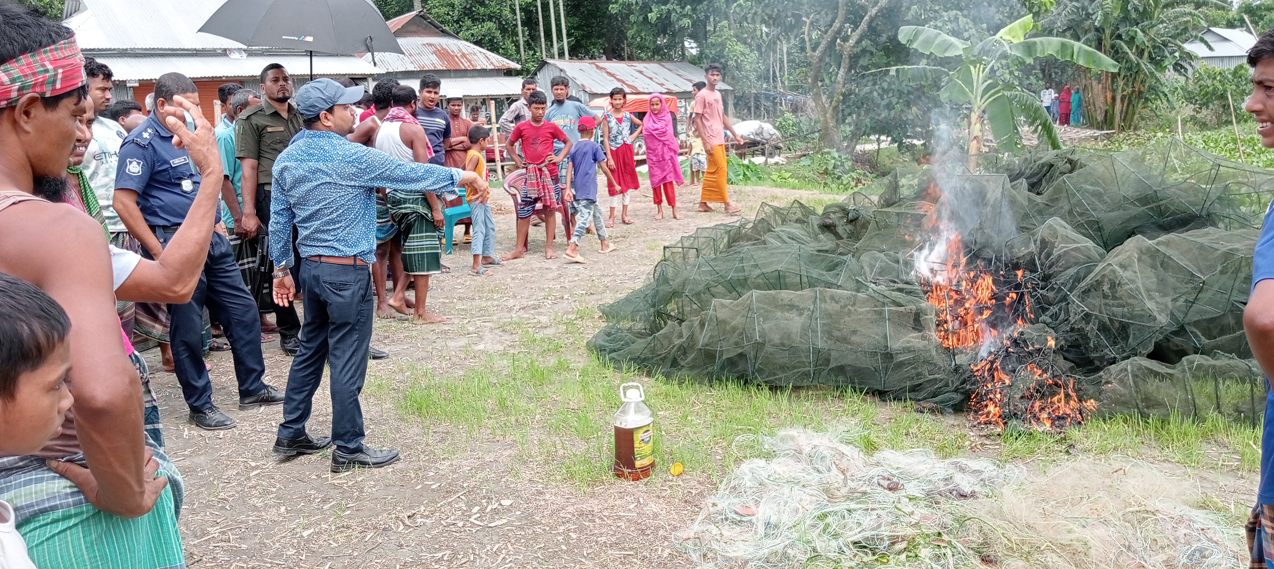 মোবাইল কোর্ট এর ছবি