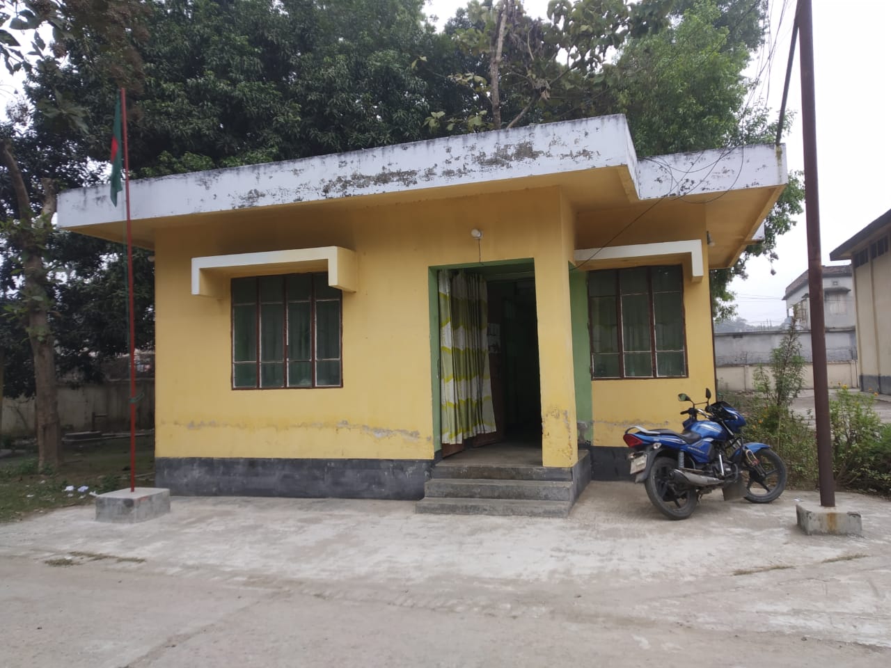 বাঘা এল এস ডি’র অফিস কক্ষ