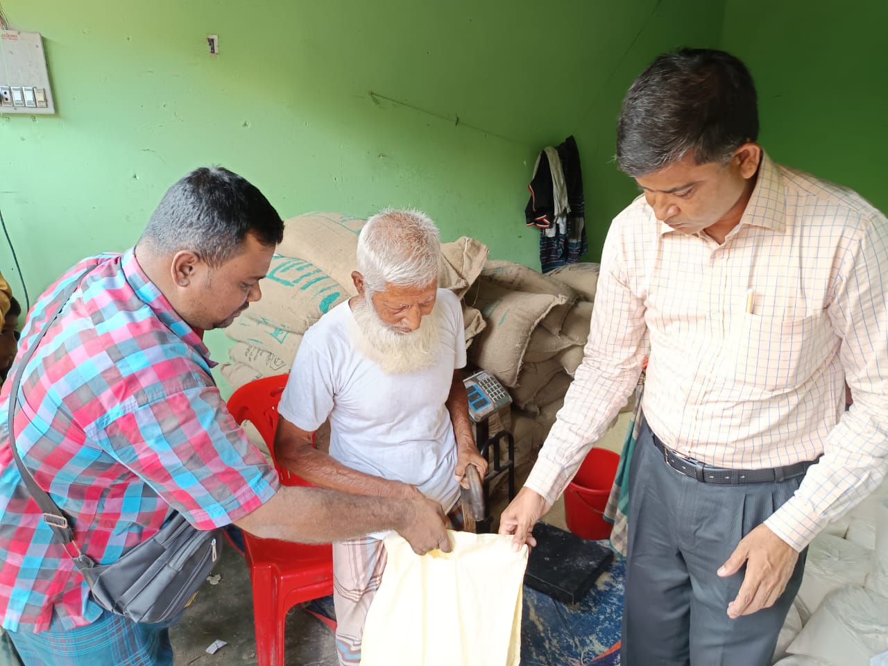 উপজেলা খাদ্য নিয়ন্ত্রকের কার্যালয় রামগঞ্জ,লক্ষ্মীপুর