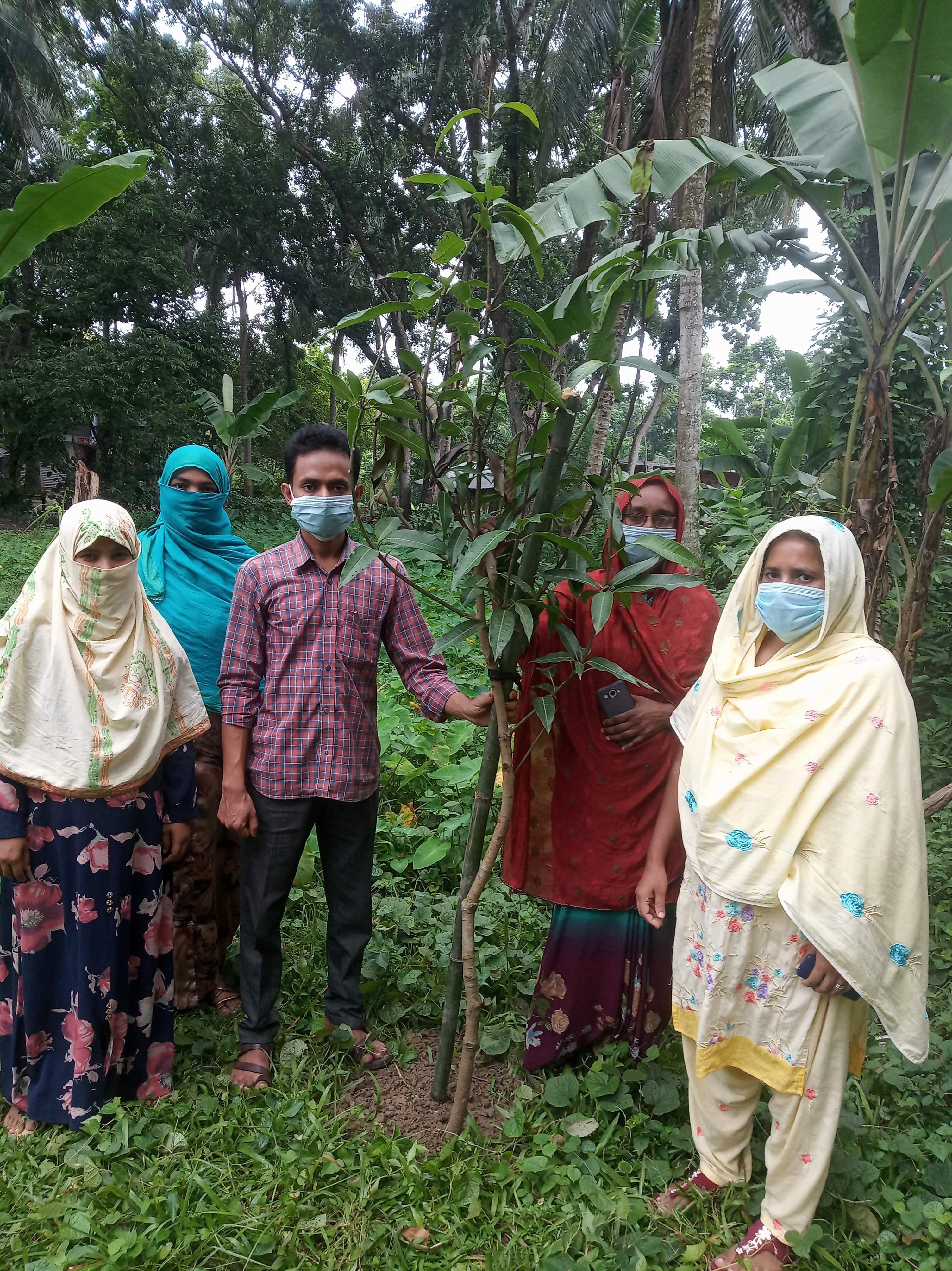 মুজিব্বর্ষ উপলক্ষ্যে গাছ রোপন