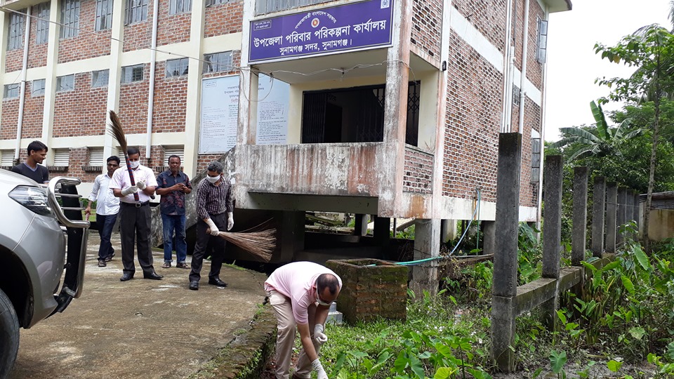 ডেংগু প্রতিরোধে পরিষ্কার পরিচ্ছন্নতা অভিযান (ক্রাশ প্রোগ্রাম)