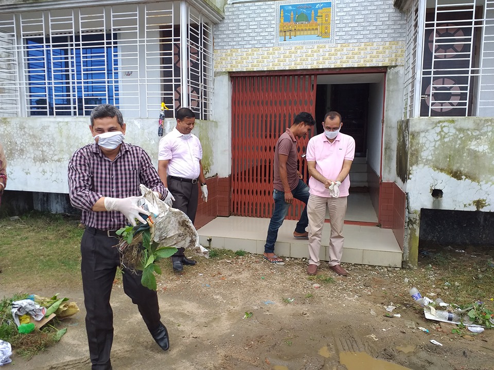 ডেংগু প্রতিরোধে পরিষ্কার পরিচ্ছন্নতা অভিযান (ক্রাশ প্রোগ্রাম)