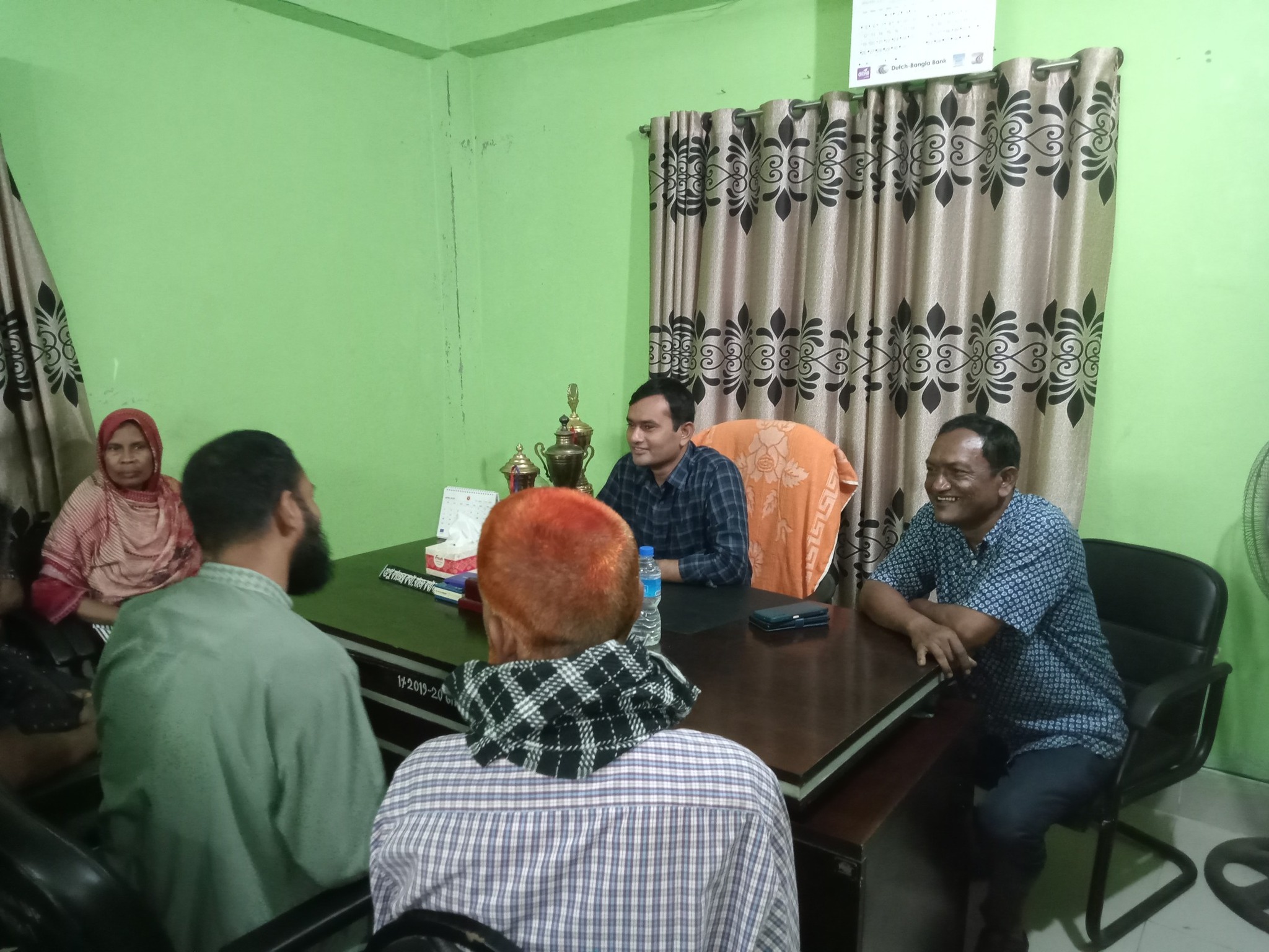 ঘাগোয়া ইউনিয়ন পরিষদ ও ইউডিসি পরিদর্শন এবং মৎস‍্যজীবীদের মাঝে চাল বিতরন করেন, উপজেলা নির্বাহী কর্মকর্তা, গাইবান্ধা সদর।
