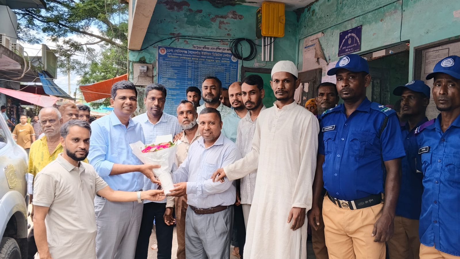 গোবিন্দগঞ্জ সৈদেরগাঁও ইউ/পি কার্যালয় ও ইউডিসি পরিদর্শন করেন ইউএনও মোঃ মহিউদ্দিন মহোদয়। পরিদর্শনের খন্ডচিত্র