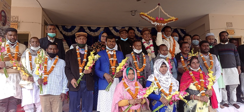 নবনির্বাচিত ইউপি চেয়ারম্যান ও সদস্যগণের প্রথম সভার চিত্র।