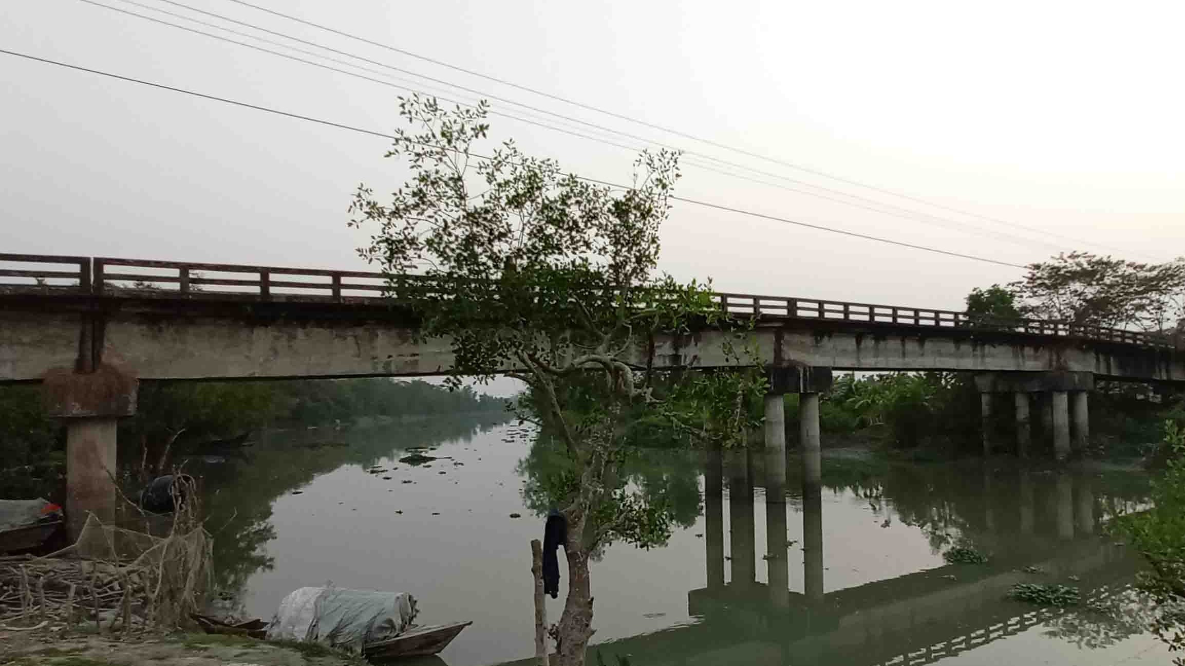 অফিস বাজার ব্রিজ