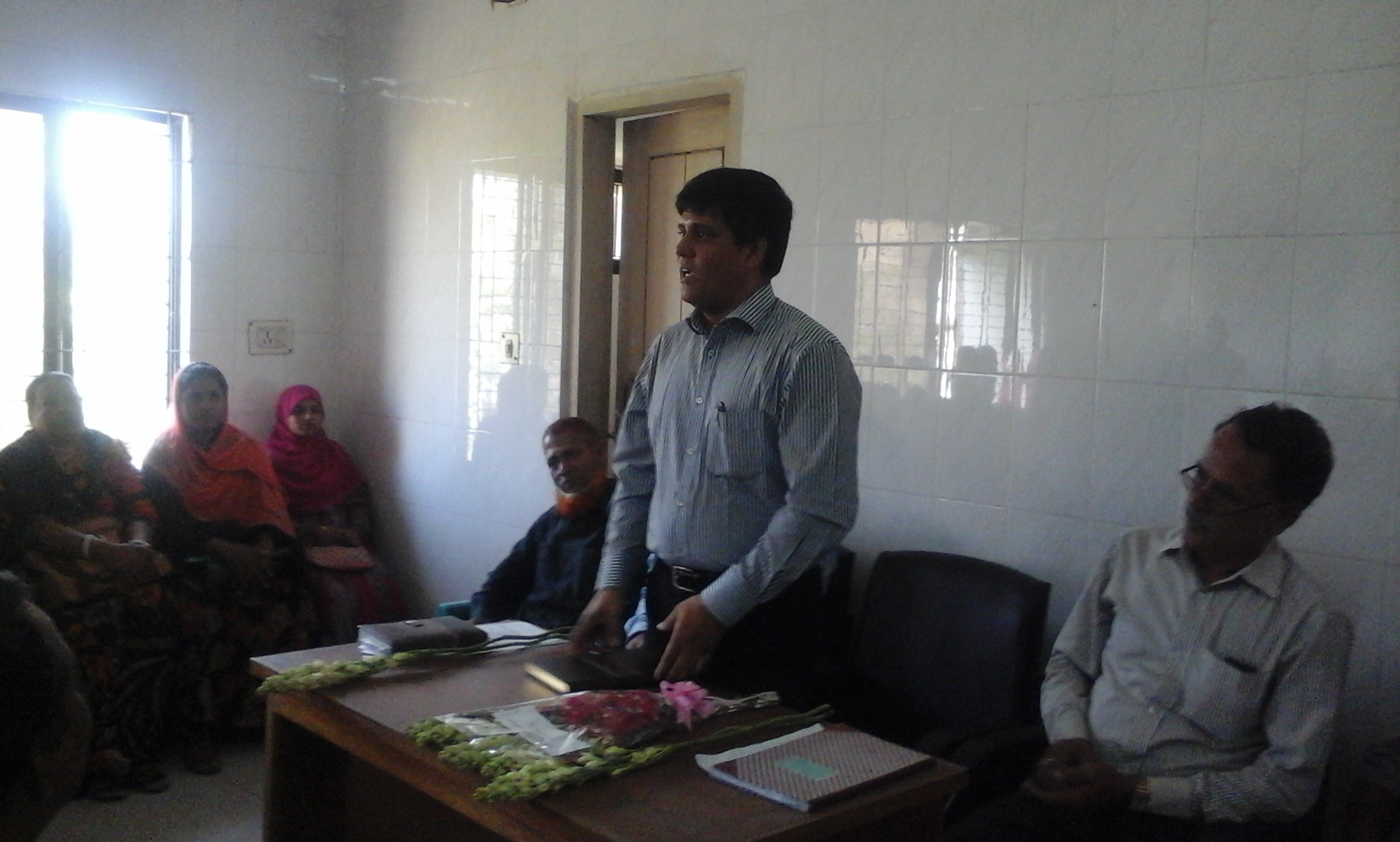 মাসিক সমন্বয় সভায় ডাঃ মোহাম্মদ জালাল হোসেন, উপজেলা স্বাস্থ্য ও পঃ পঃ কর্মকর্তা