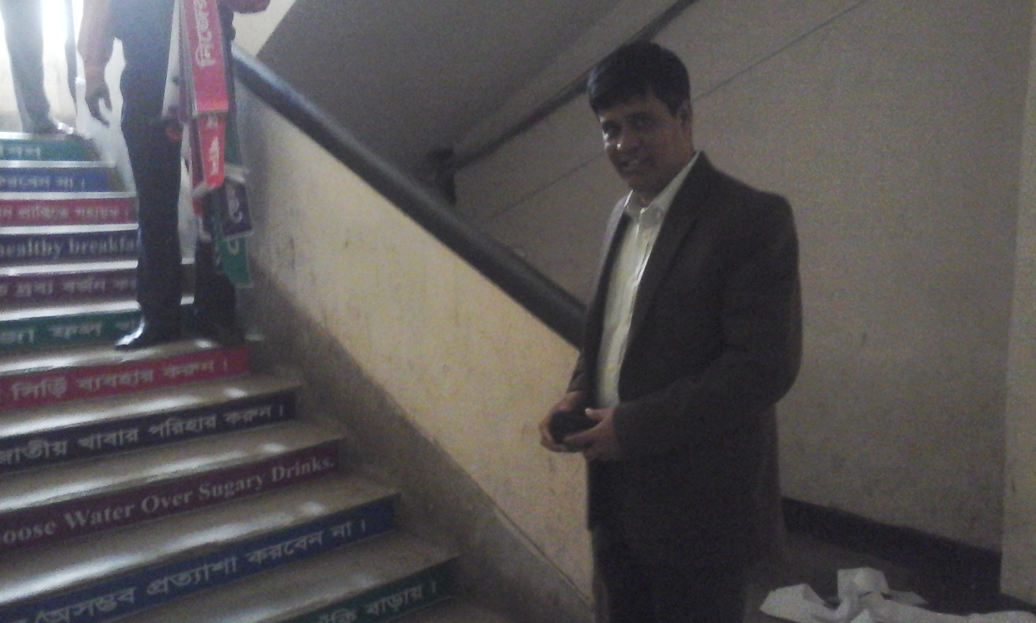 জনসচেতনতা মূলক প্রচারে ডাঃ মোহাম্মদ জালাল হোসেন, উপজেলা স্বাস্থ্য ও পঃ পঃ কর্মকর্তা